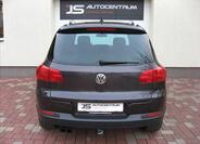 Volkswagen Tiguan 8