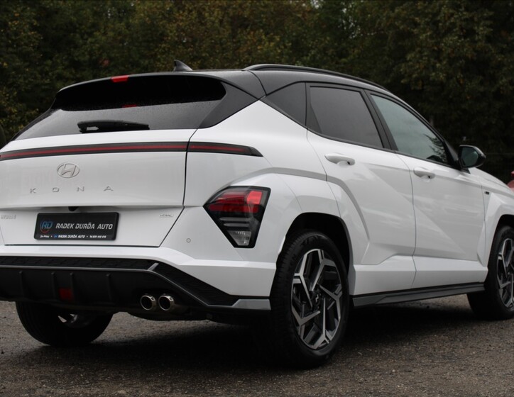 Hyundai Kona 5