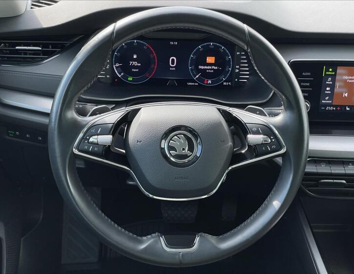 Škoda Octavia 8