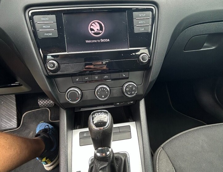 Škoda Octavia 12