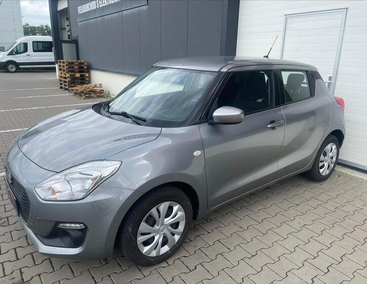Suzuki Swift 1