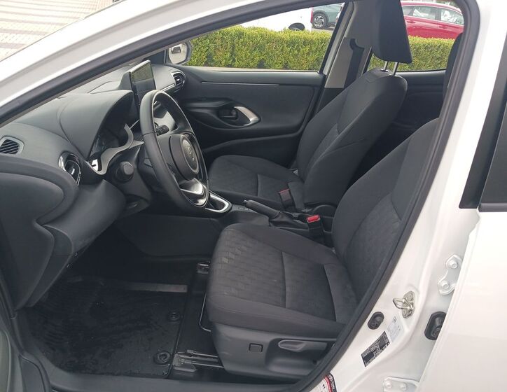 Toyota Yaris 10