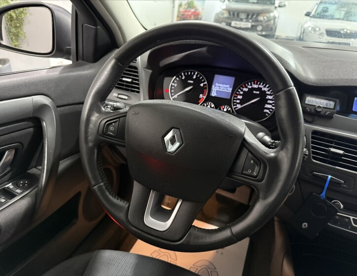 Renault Laguna 14