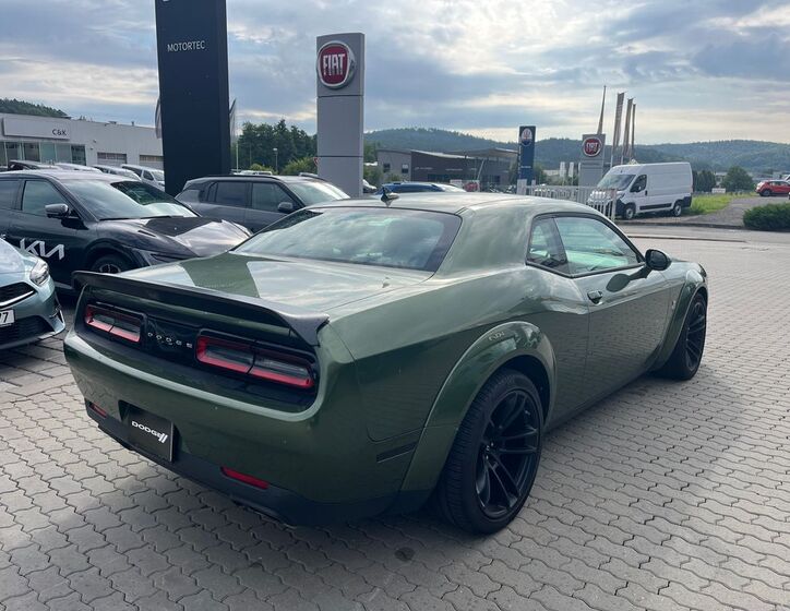 Dodge Challenger 3
