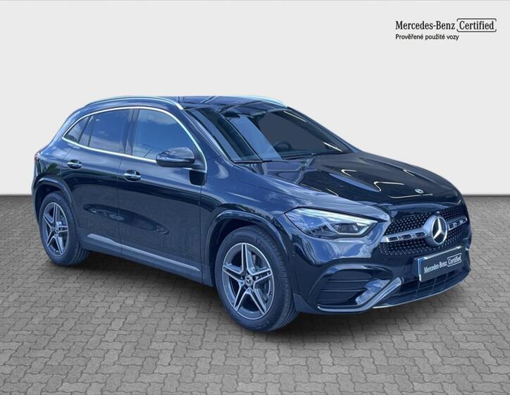 Mercedes-Benz GLA 7