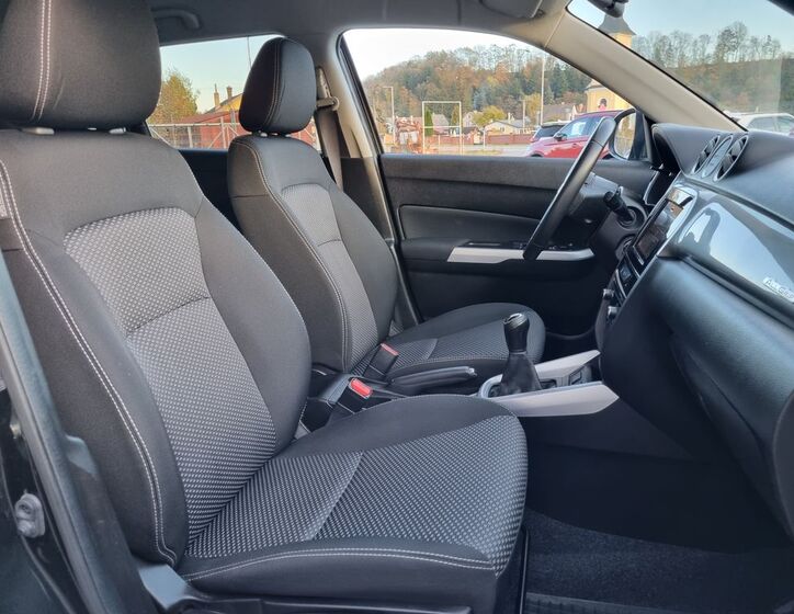 Suzuki Vitara 10