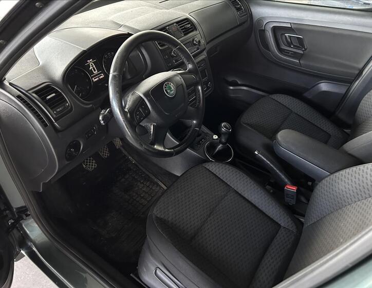 Škoda Roomster 7