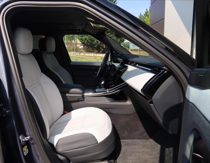 Land Rover Range Rover Sport 16