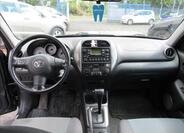 Toyota RAV4 11