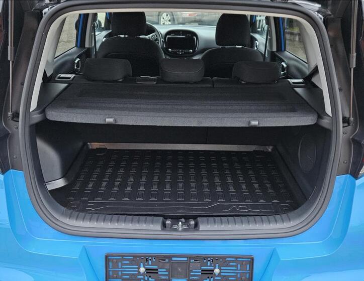 KIA e-Soul 9
