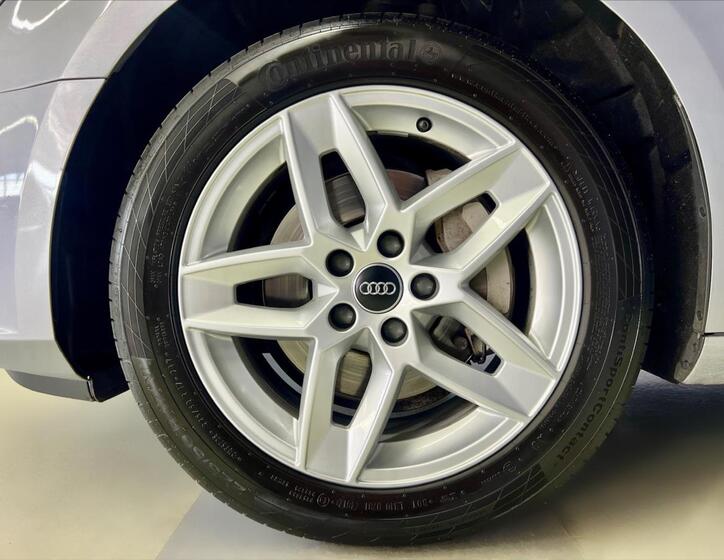 Audi A4 9