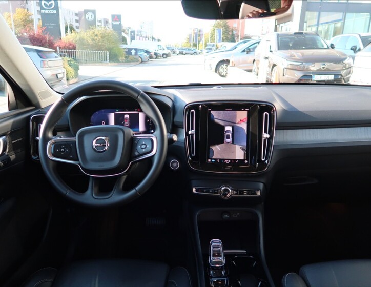 Volvo XC40 14