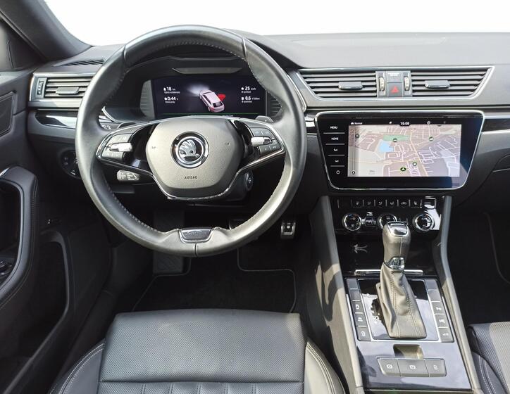 Škoda Superb 17