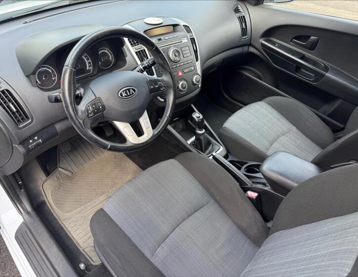 KIA Ceed 12