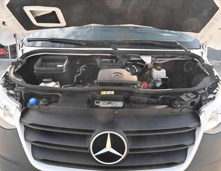 Mercedes-Benz Sprinter 5