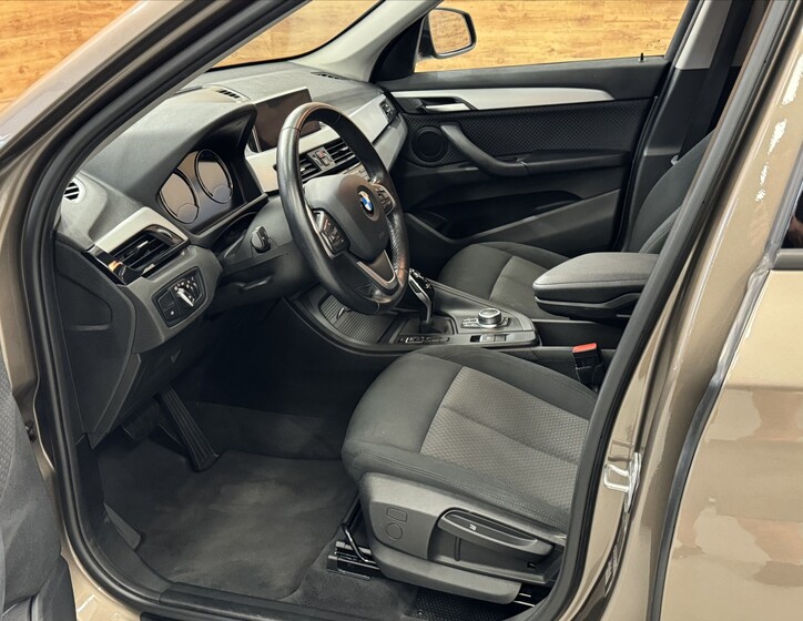BMW X1 11