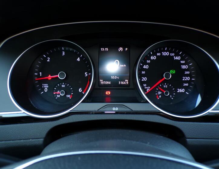 Volkswagen Passat 8