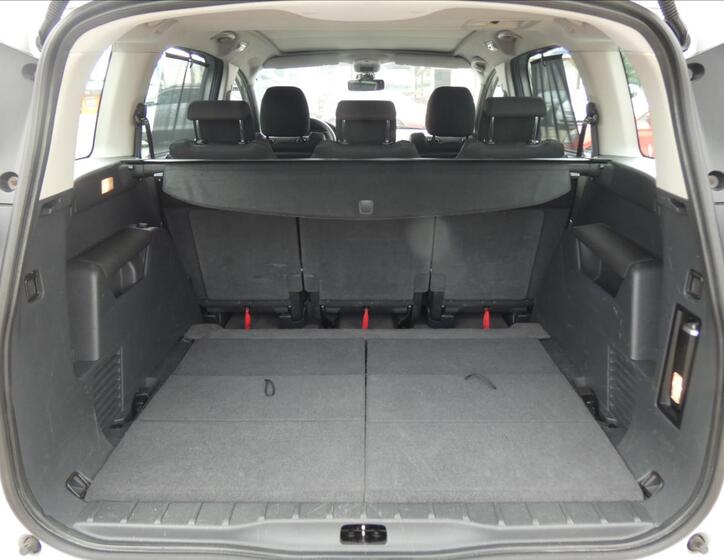 Peugeot 5008 14