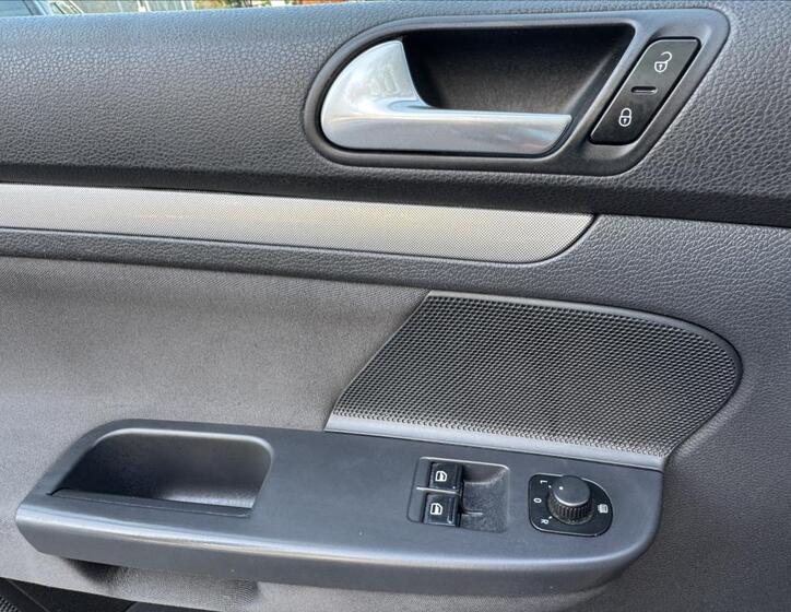 Volkswagen Golf 39