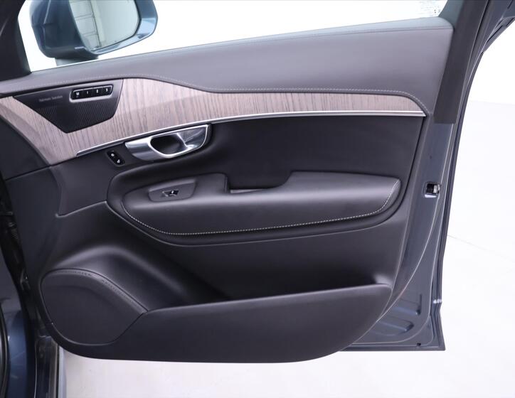 Volvo XC90 14