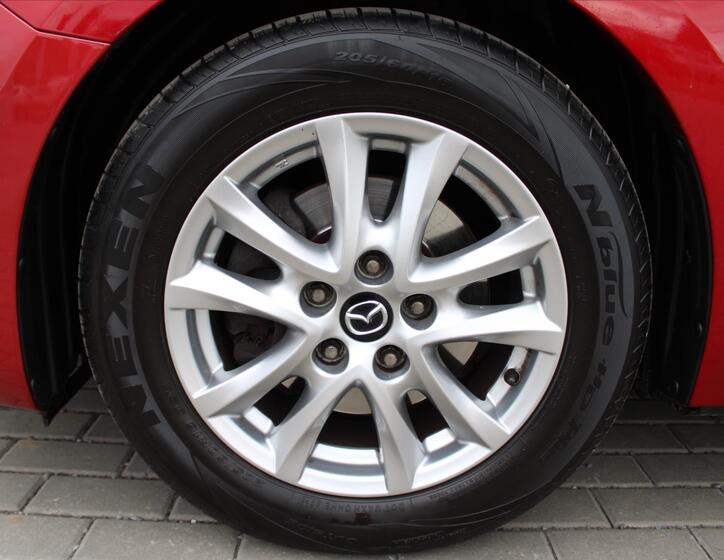 Mazda 3 9