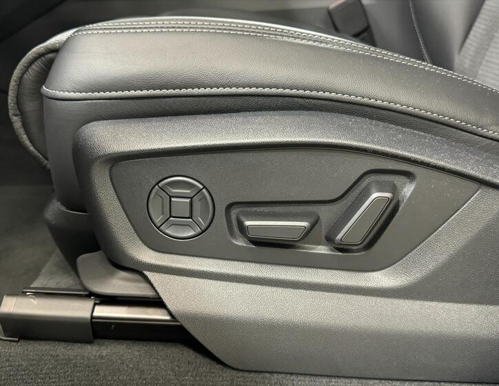 Audi Q7 9