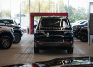 Jeep Grand Wagoneer 27