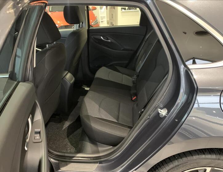 Hyundai i30 12