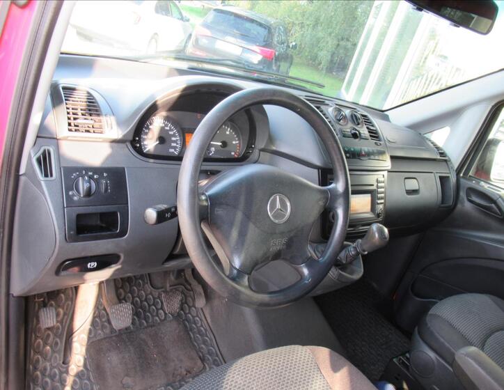 Mercedes-Benz Vito 9