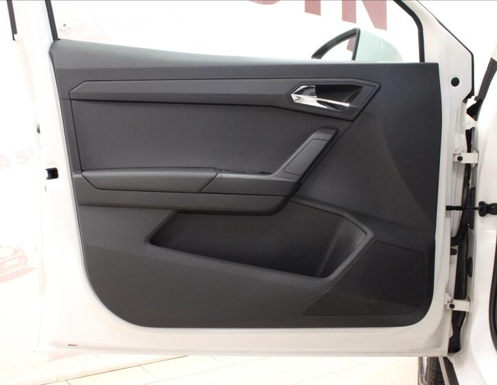 Seat Arona 9
