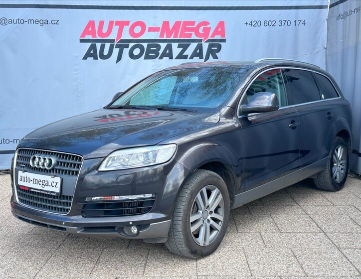 Audi Q7 1
