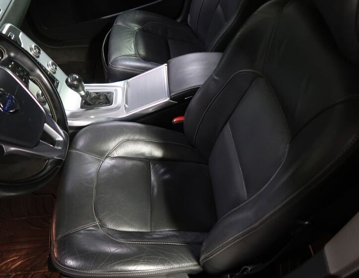 Volvo V70 9