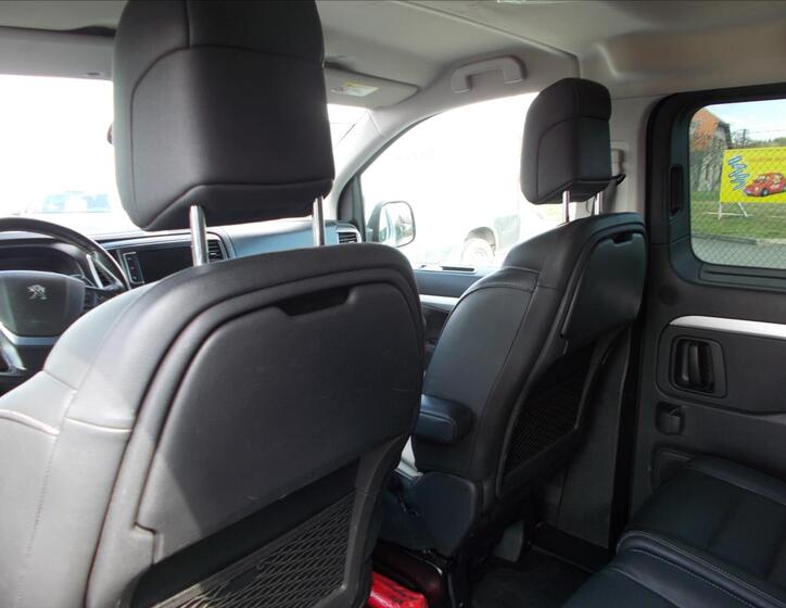 Peugeot Traveller 22