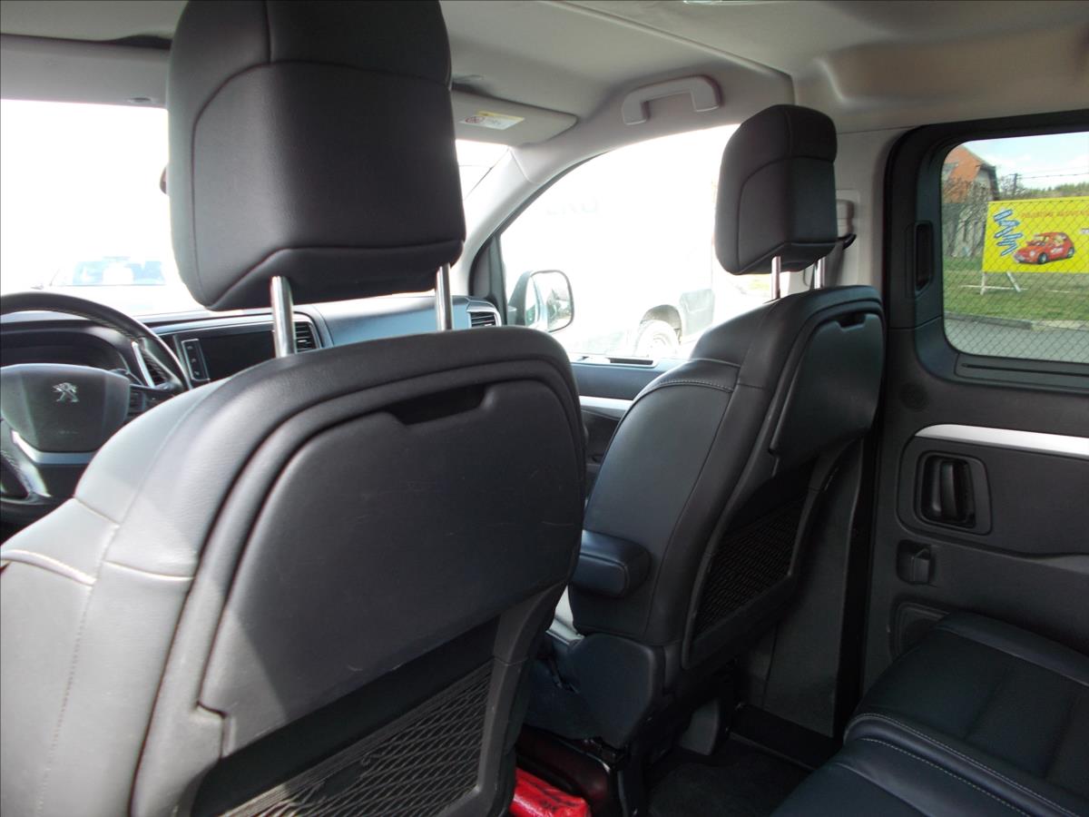 Peugeot Traveller