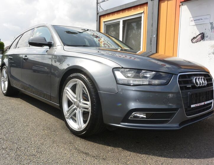 Audi A4 44