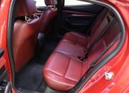 Mazda 3 8