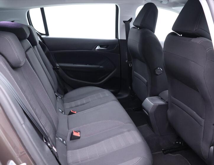 Peugeot 308 13