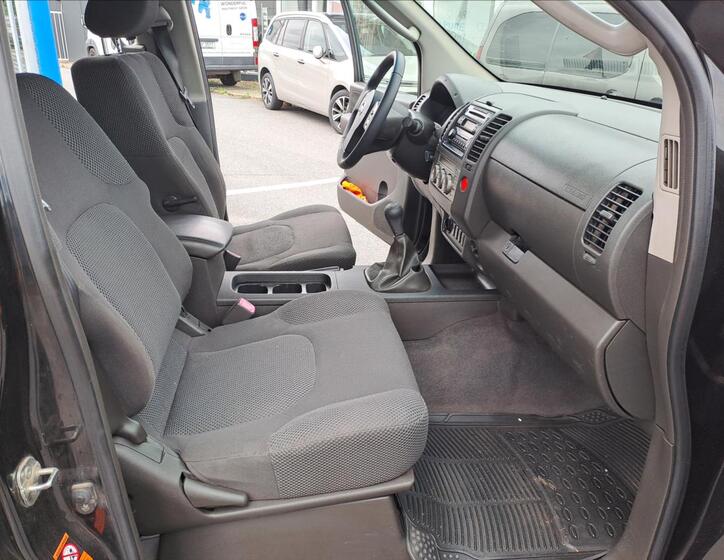 Nissan Navara 9
