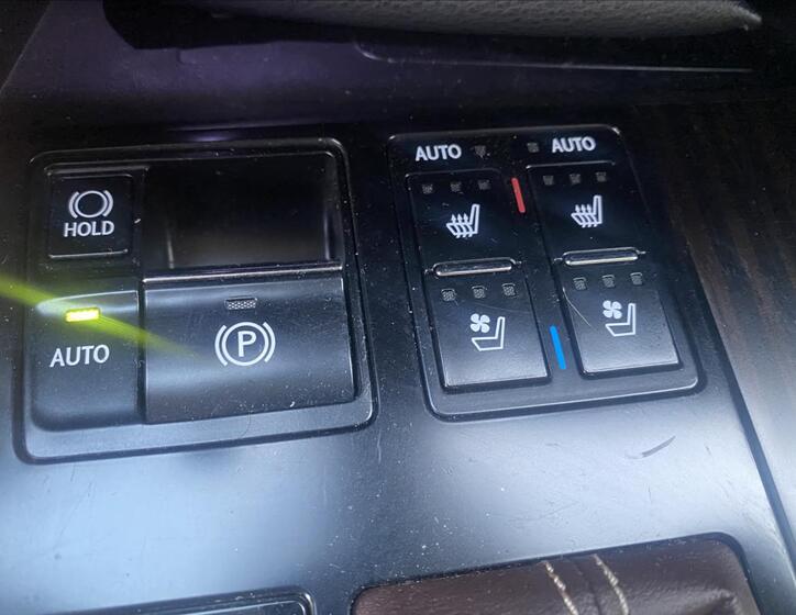 Lexus RX 57