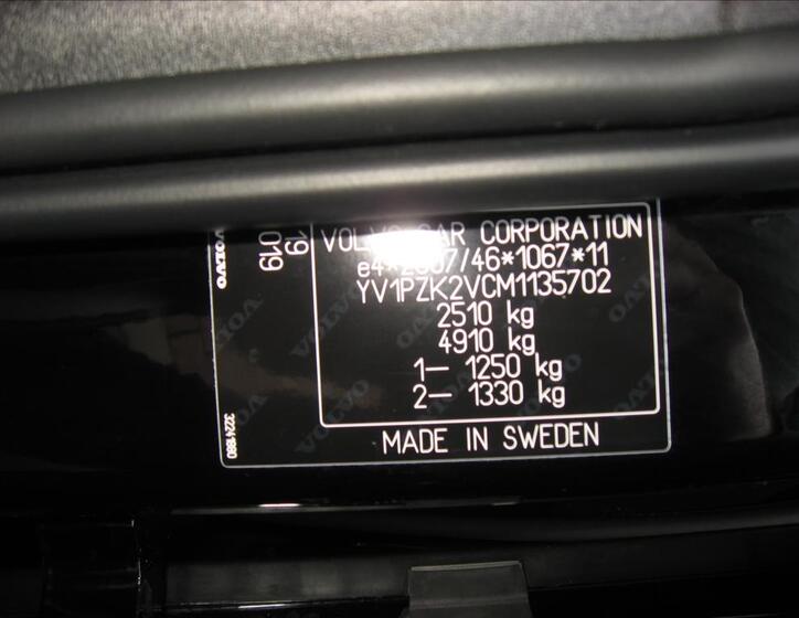 Volvo V90 45