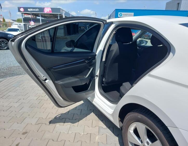 Škoda Octavia 12