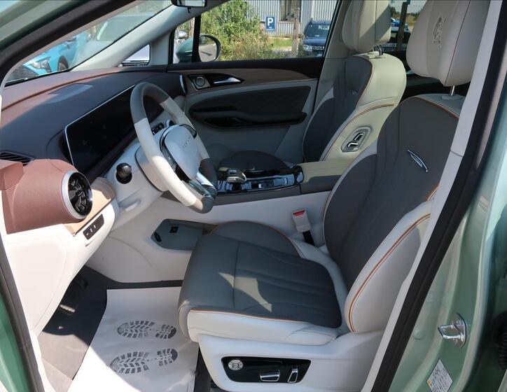 Dongfeng U-Tour 12