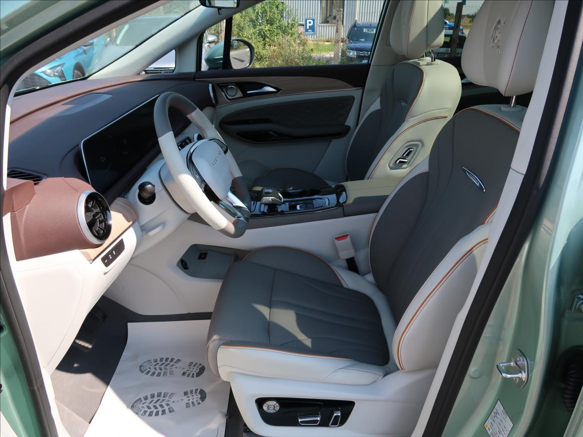 Dongfeng U-Tour