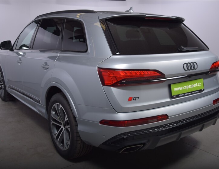 Audi Q7 5