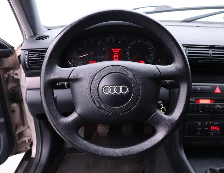 Audi A4 19