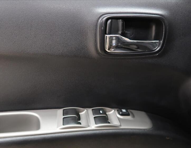 Mitsubishi L200 13