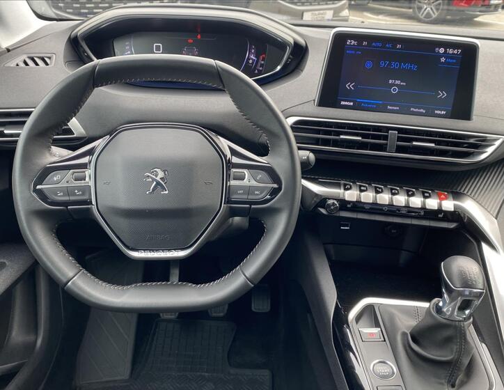 Peugeot 3008 16