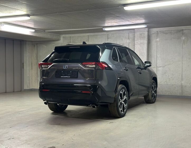 Toyota RAV4 5