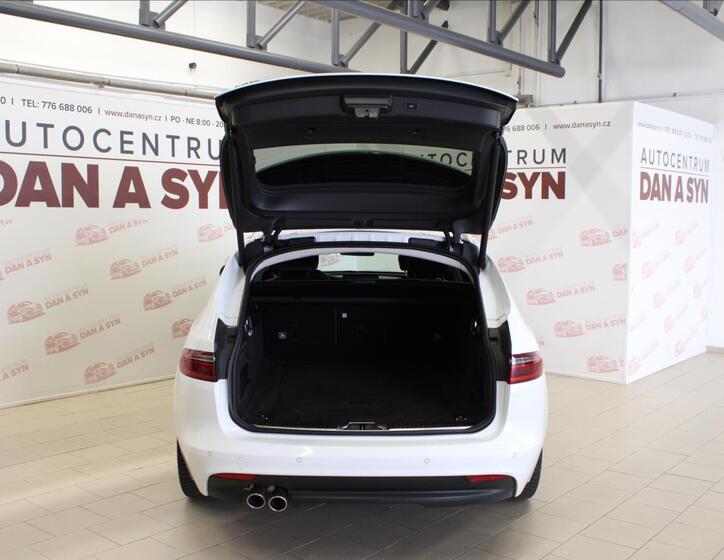 Jaguar XF 7