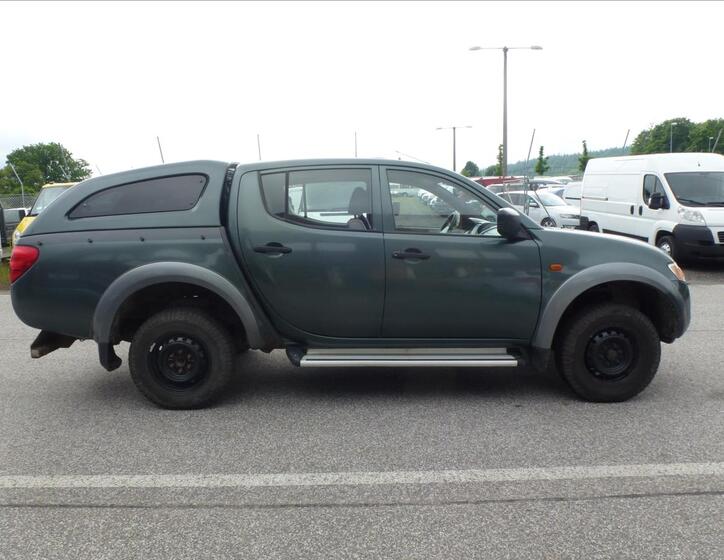 Mitsubishi L200 6